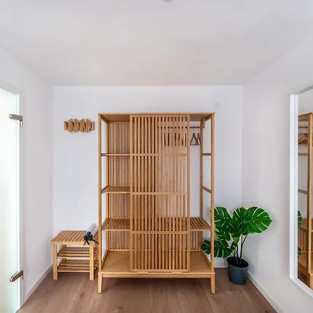 Helles Rooftop Serviced An Der Schweizer Grenze Kussaberg